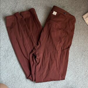 Vuori Men's Joggers in Deep Rust